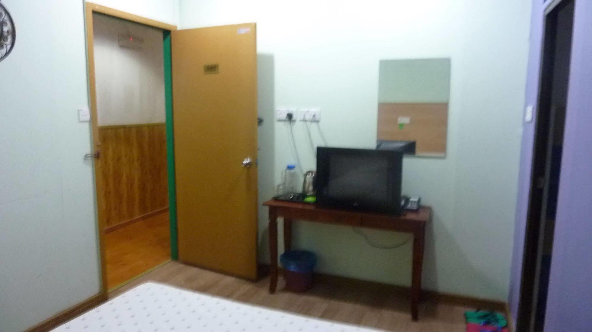 7 Hung Hung Inn Κότα Κιναμπαλού Εξωτερικό φωτογραφία